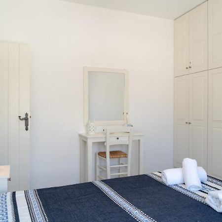Blue Moon Apartments Makrýgialos Eksteriør billede